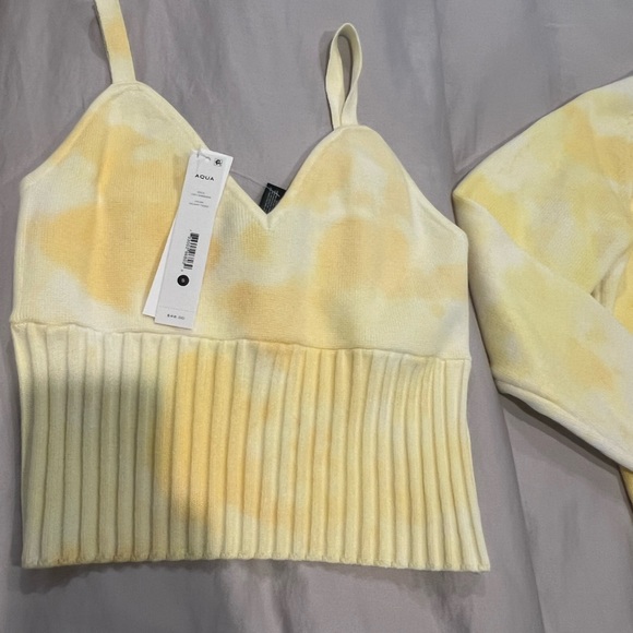 Aqua Bloomingdale’s 3 Piece Skirt Set - Picture 3 of 7